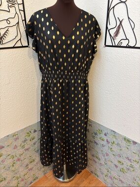 Grace Karin black and gold dot V-neck ruffle sleeve tiered midi dress. Size 2X.